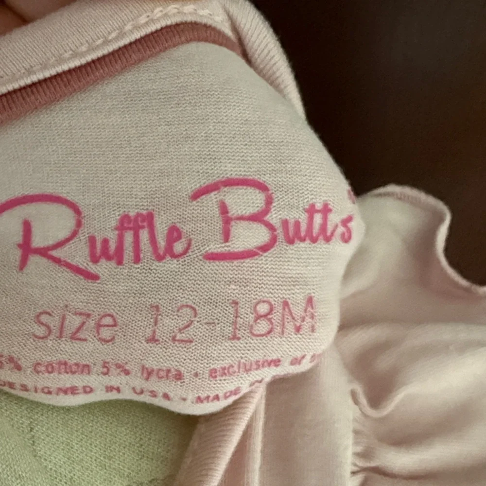 RuffleButts Pink Chevron Bubble Romper 12-18M Baby Girl Ruffle Butt Boutique